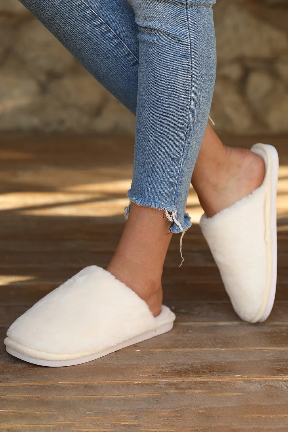 White Fuzzy Winter Home Slippers